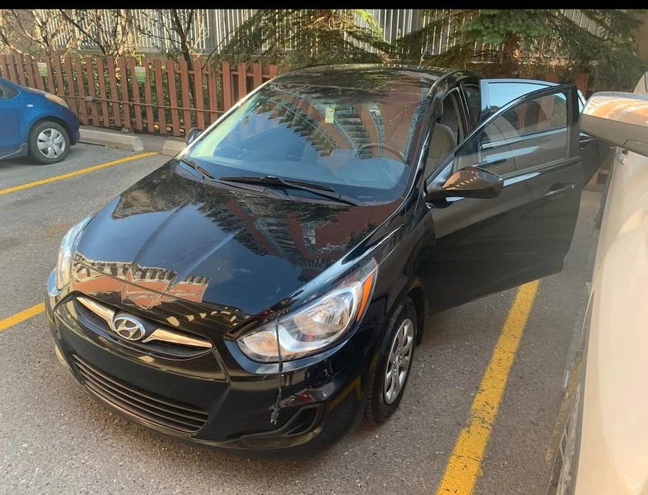 2013 Hyundai Accent - Image 2 of 5
