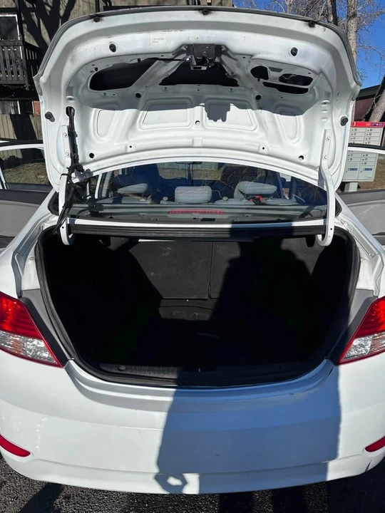 2013 Hyundai Accent - Image 8 of 16