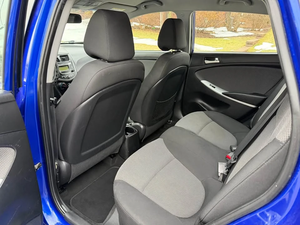 2013 Hyundai Accent - Image 10 of 15
