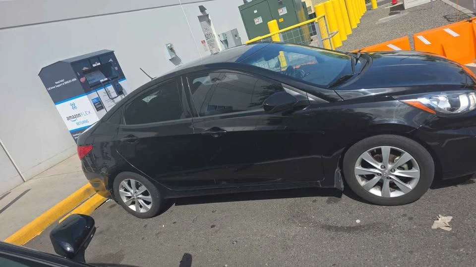 2013 Hyundai Accent - Image 8 of 9