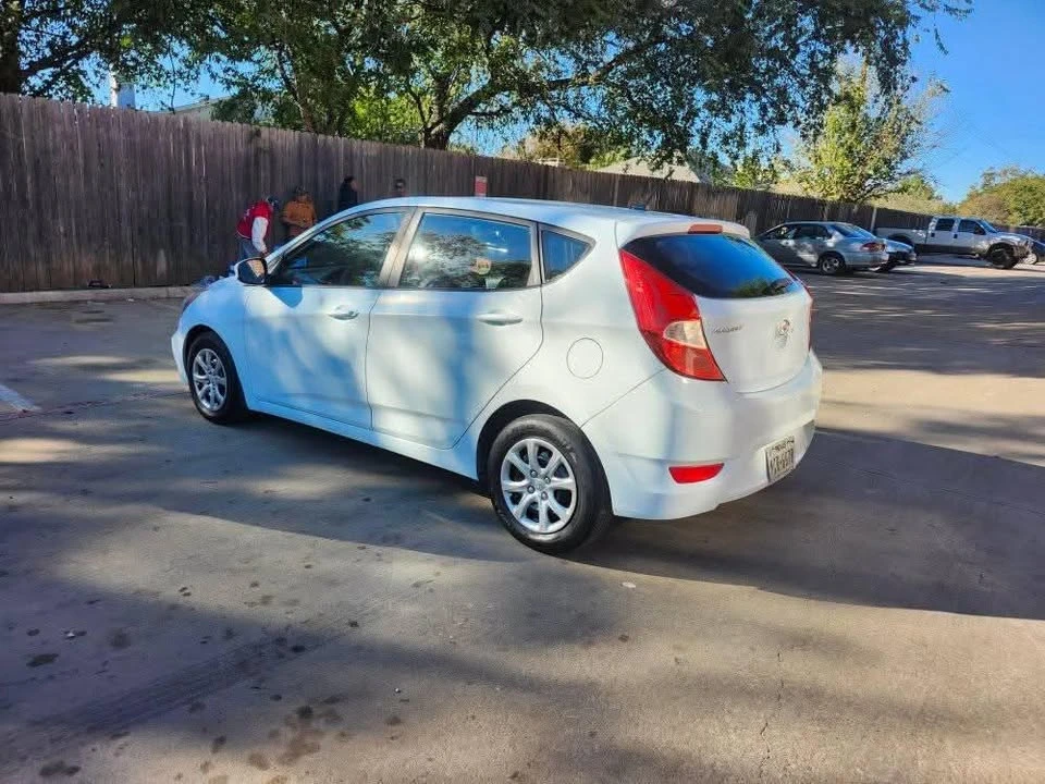 2013 Hyundai Accent - Image 4 of 8