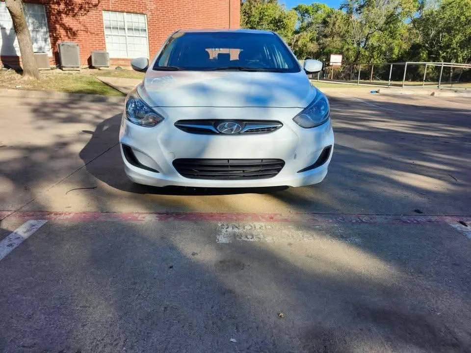2013 Hyundai Accent - Image 6 of 8