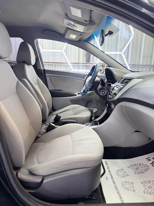 2013 Hyundai Accent - Image 7 of 9