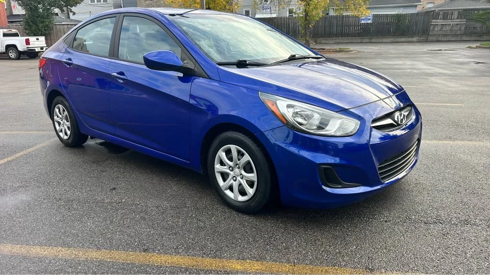 2013 Hyundai Accent - Image 2 of 13