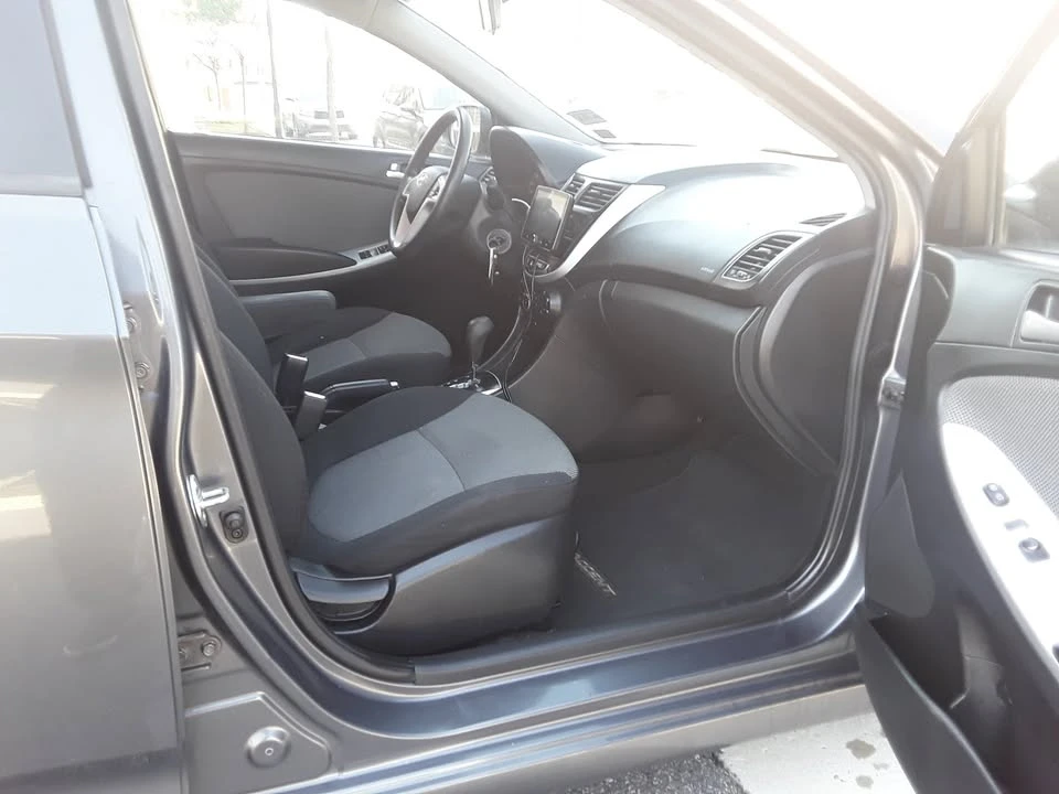 2013 Hyundai Accent - Image 5 of 16