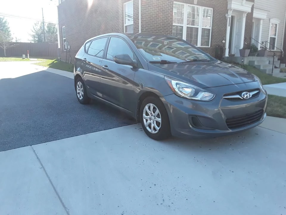 2013 Hyundai Accent - Image 3 of 16