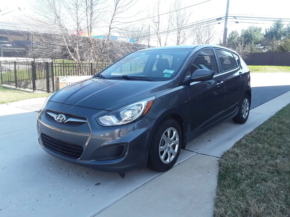 2013 Hyundai Accent - Image 12 of 16