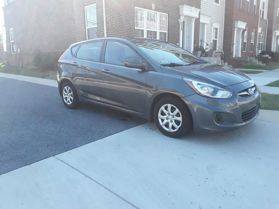 2013 Hyundai Accent - Image 4 of 16