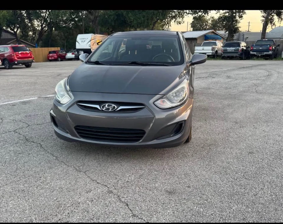 2013 Hyundai Accent - Image 2 of 15