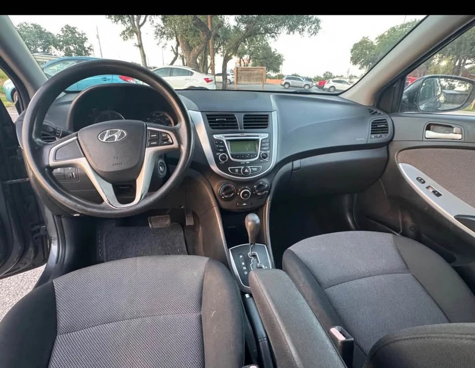 2013 Hyundai Accent - Image 15 of 15