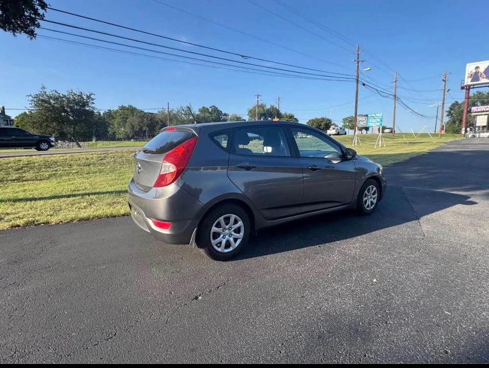 2013 Hyundai Accent - Image 7 of 15