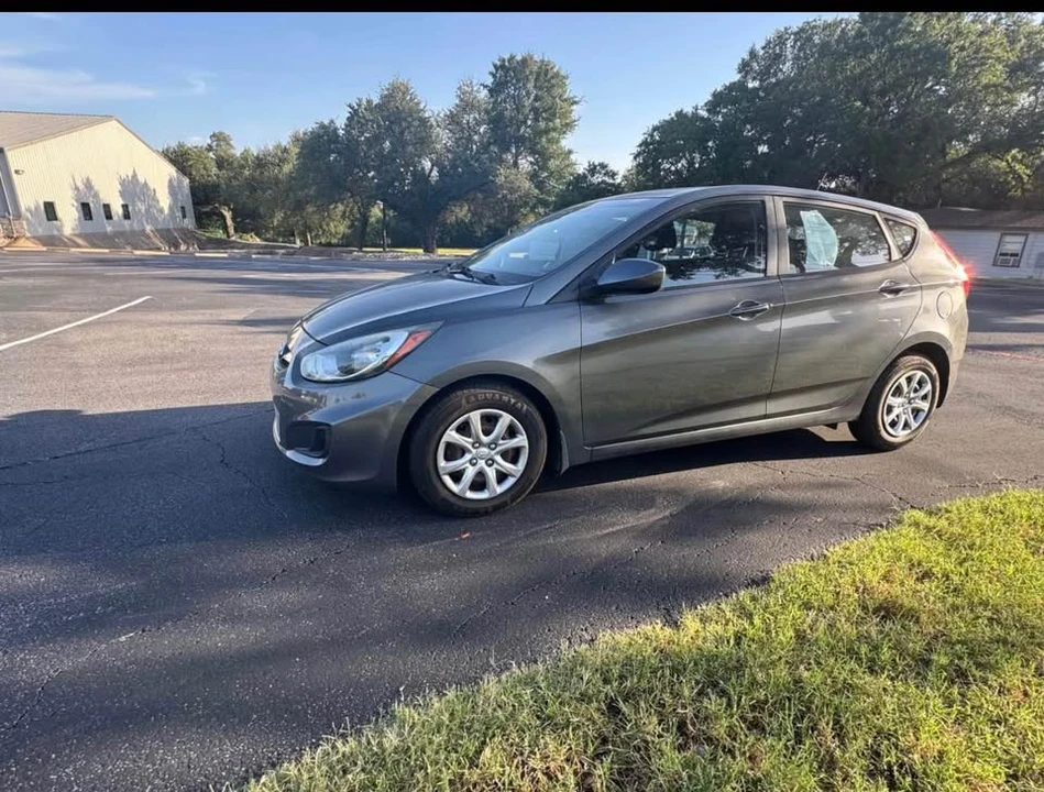 2013 Hyundai Accent - Image 6 of 15