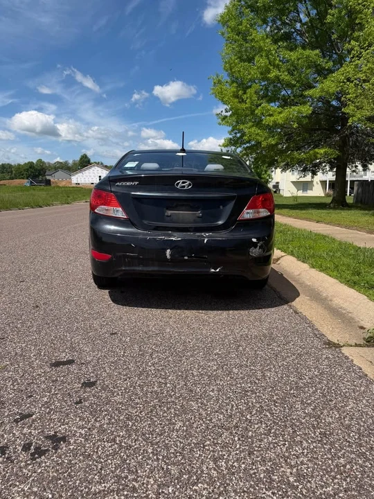 2013 Hyundai Accent - Image 10 of 15