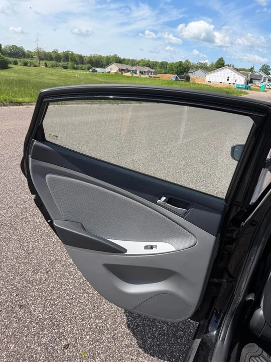 2013 Hyundai Accent - Image 8 of 15