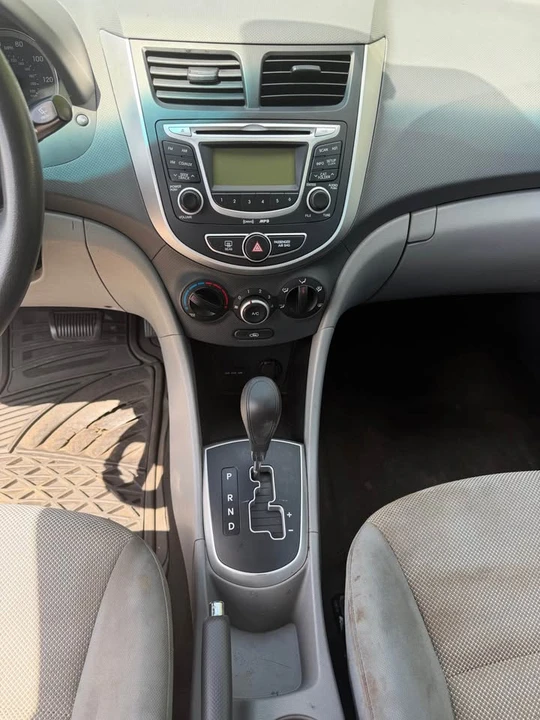 2013 Hyundai Accent - Image 6 of 15