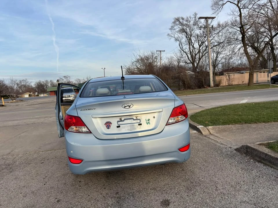 2013 Hyundai Accent - Image 16 of 18