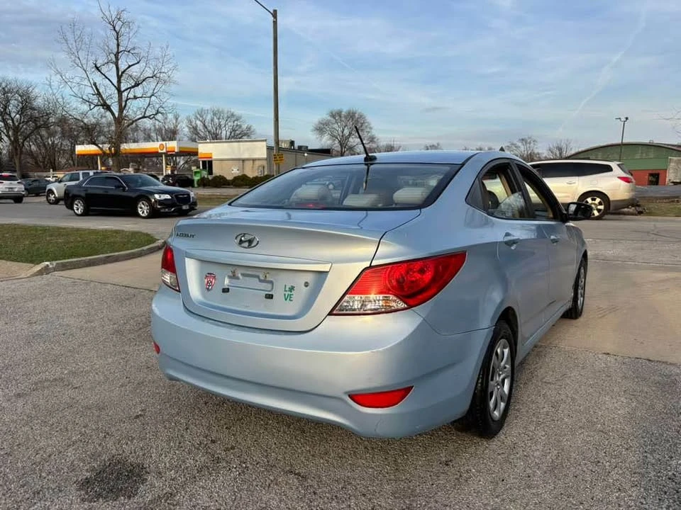 2013 Hyundai Accent - Image 10 of 18