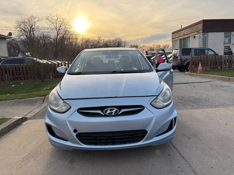 2013 Hyundai Accent - Image 8 of 18
