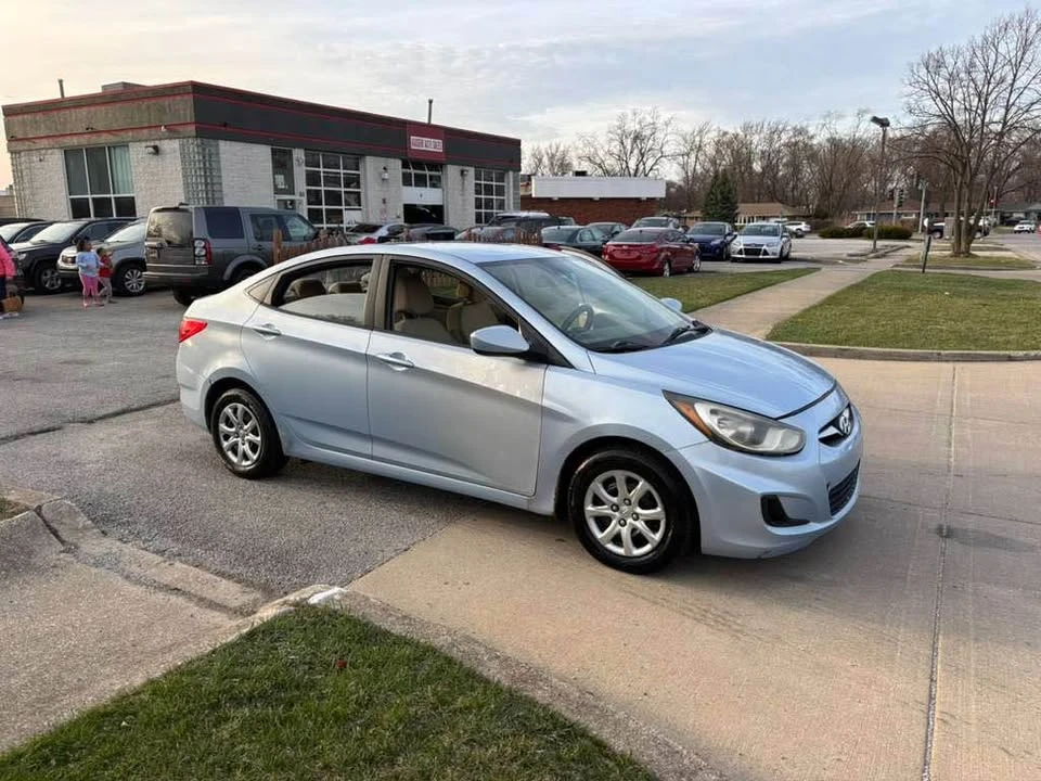2013 Hyundai Accent - Image 12 of 18