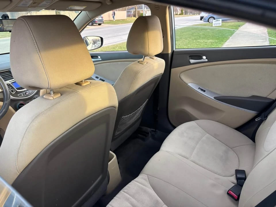 2013 Hyundai Accent - Image 15 of 18