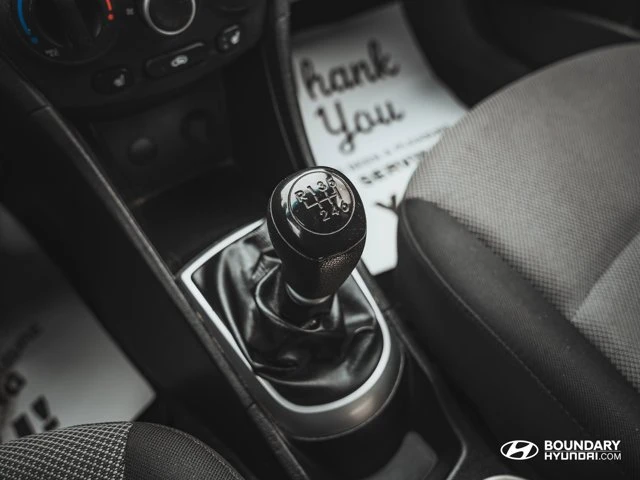 2013 Hyundai Accent - Image 9 of 13