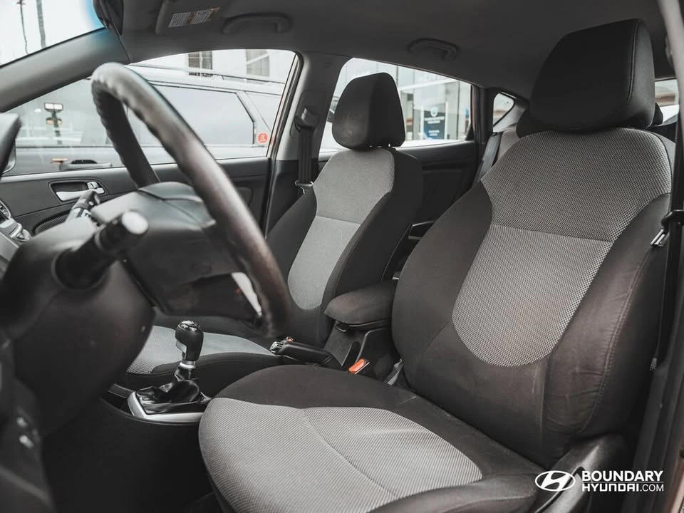 2013 Hyundai Accent - Image 12 of 15