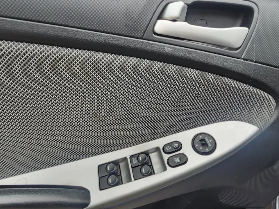 2013 Hyundai Accent - Image 13 of 16