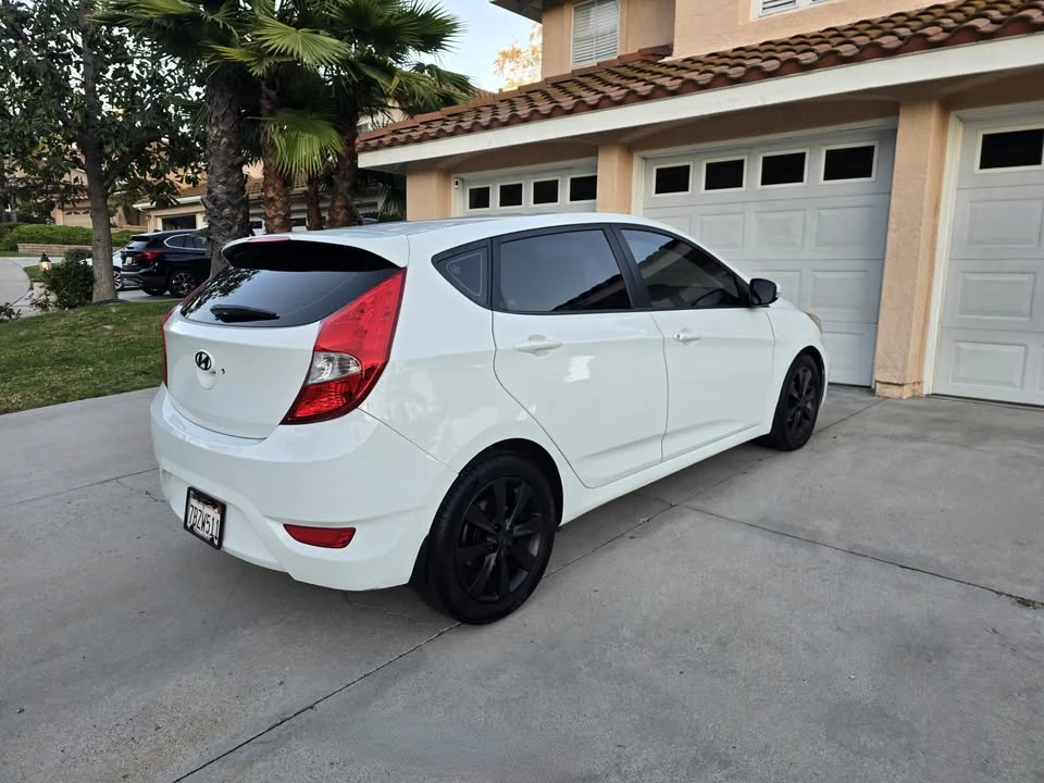 2013 Hyundai Accent - Image 4 of 17