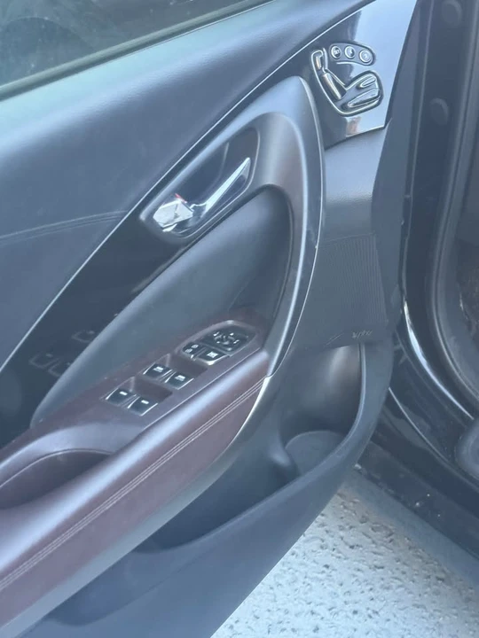 2013 Hyundai Azera - Image 2 of 19