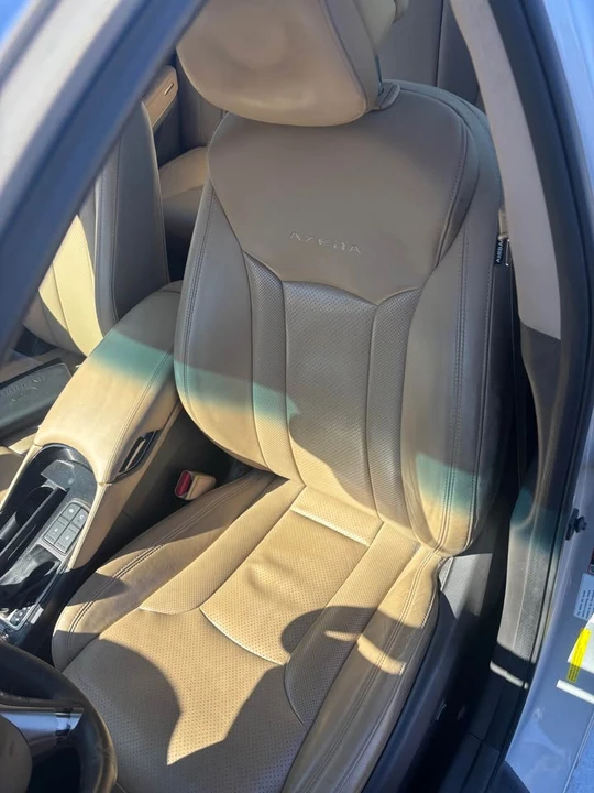 2013 Hyundai Azera - Image 8 of 10
