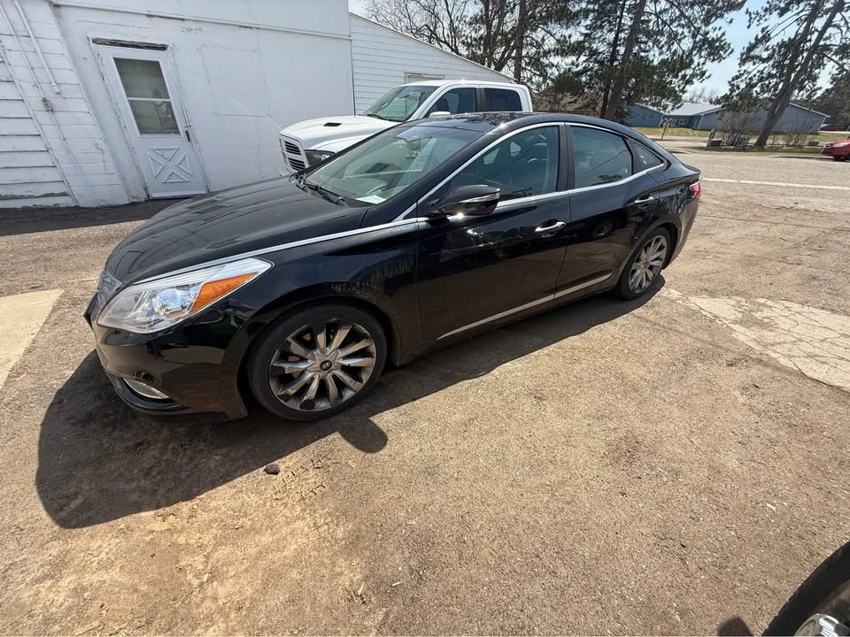 2013 Hyundai Azera - Image 2 of 15