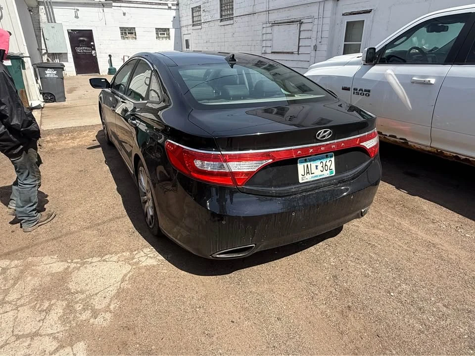 2013 Hyundai Azera - Image 3 of 15