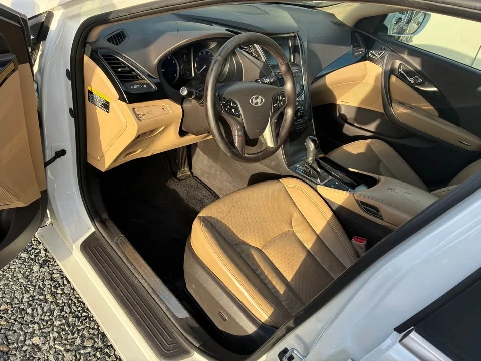 2013 Hyundai Azera - Image 4 of 12