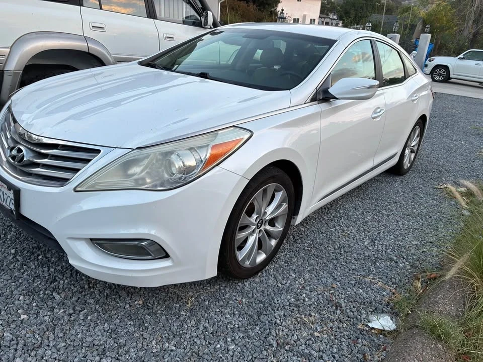2013 Hyundai Azera - Image 3 of 12