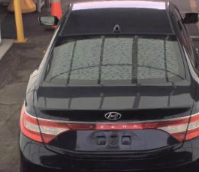 2013 Hyundai Azera - Image 3 of 9