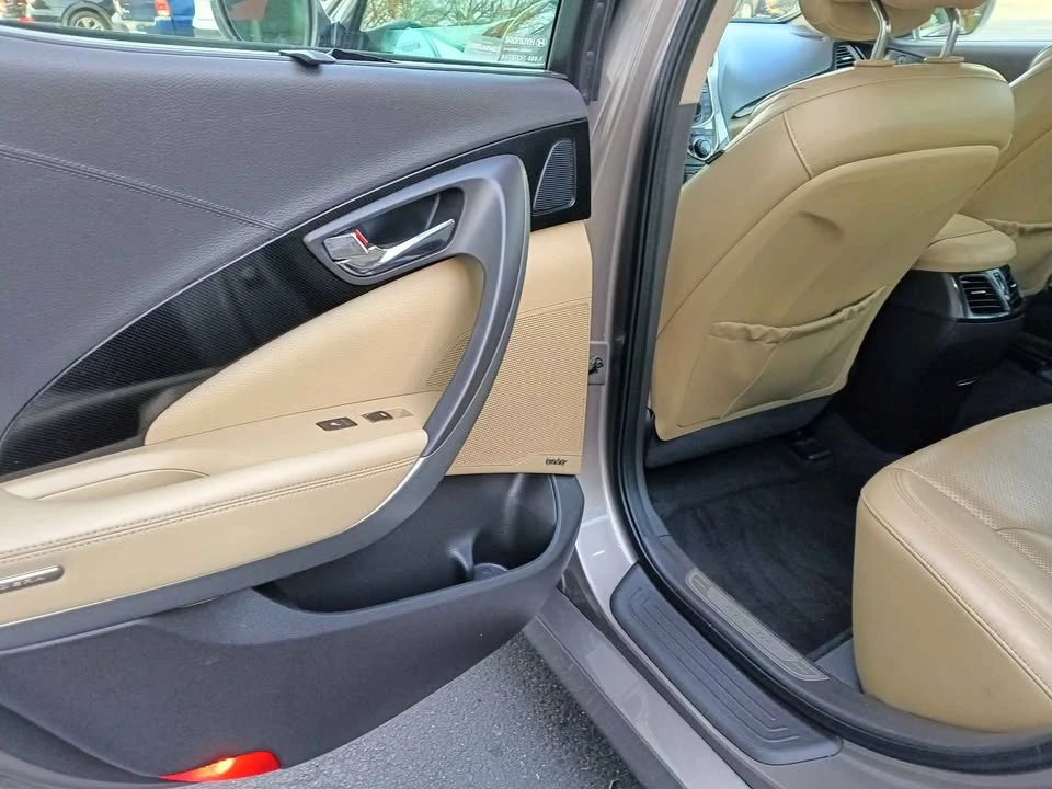 2013 Hyundai Azera - Image 8 of 9