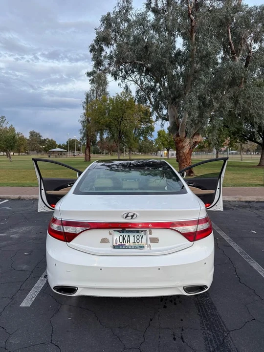 2013 Hyundai Azera - Image 2 of 6