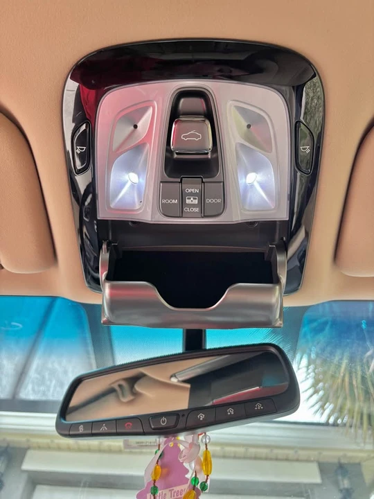 2013 Hyundai Azera - Image 18 of 19