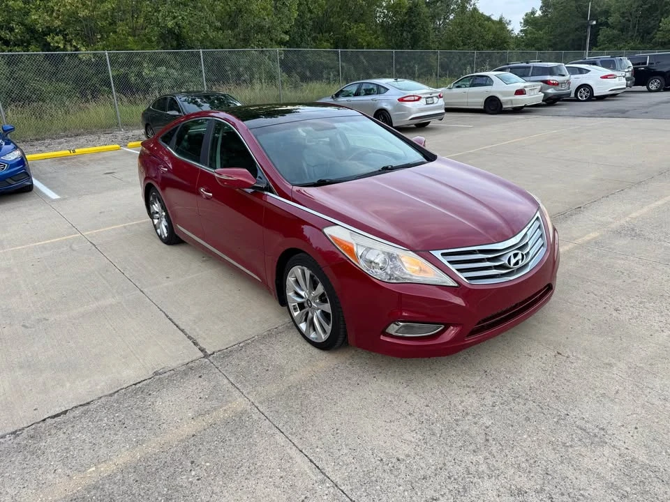 2013 Hyundai Azera - Image 2 of 11
