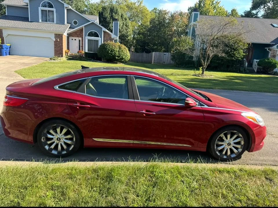 2013 Hyundai Azera - Image 3 of 4