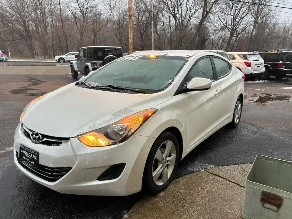 2013 Hyundai Elantra - Image 3 of 16