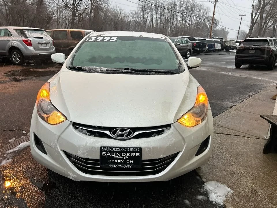 2013 Hyundai Elantra - Image 2 of 16