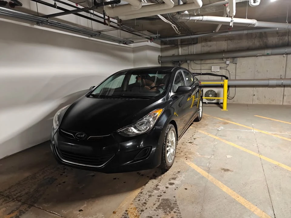 2013 Hyundai Elantra - Image 2 of 10