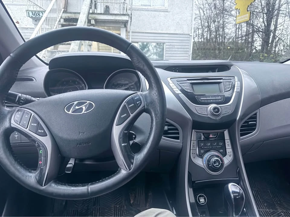 2013 Hyundai Elantra - Image 6 of 8