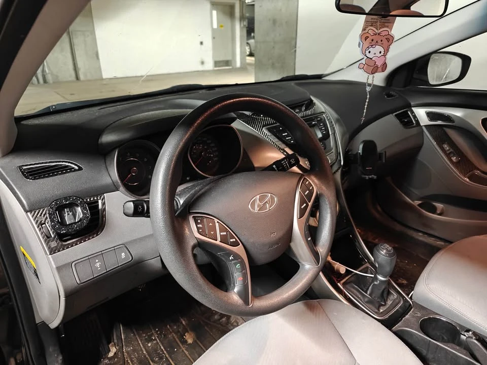 2013 Hyundai Elantra - Image 7 of 10