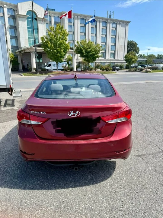 2013 Hyundai Elantra - Image 3 of 8