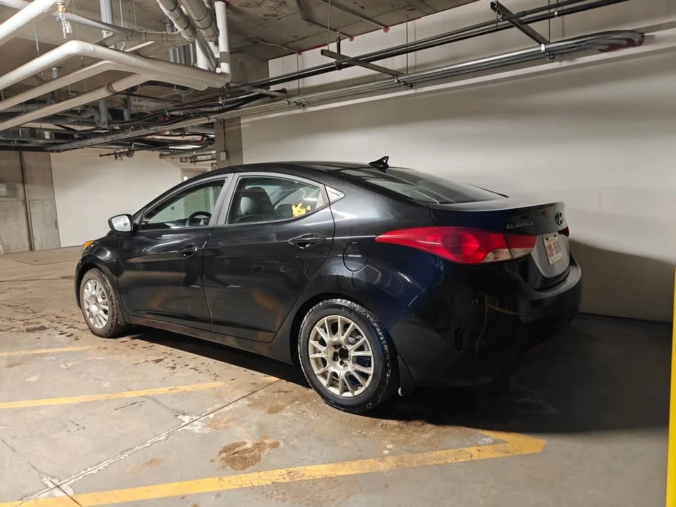 2013 Hyundai Elantra - Image 4 of 10