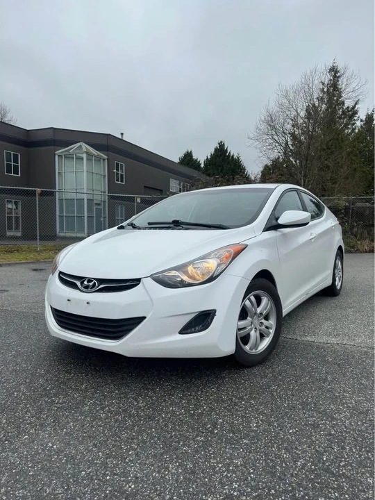 2013 Hyundai Elantra - Image 2 of 10