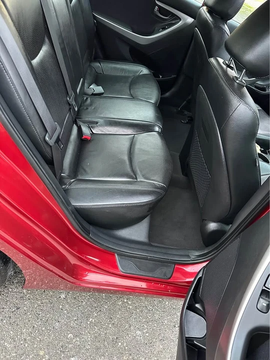 2013 Hyundai Elantra - Image 8 of 16