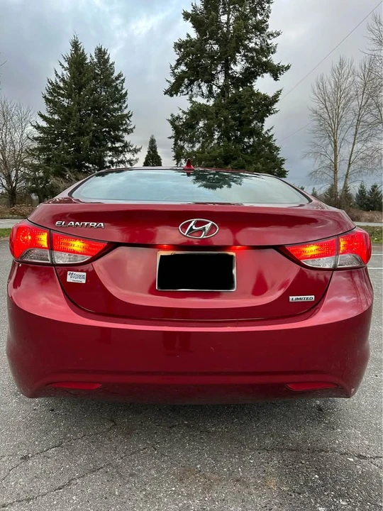 2013 Hyundai Elantra - Image 6 of 16